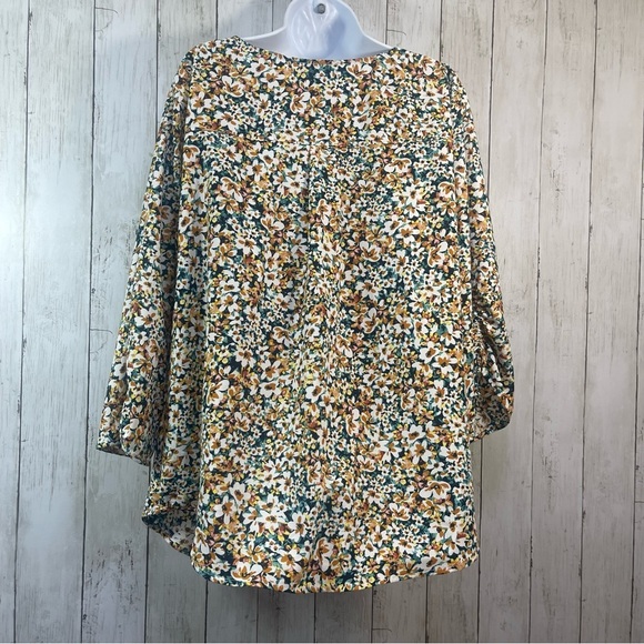 I.N. Studio Floral Button Up Cinch & Tie Sleeves 2X - Picture 2 of 7